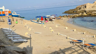 Ricadi, spiaggia di Riaci allestita abusivamente e poi restituita ai bagnanti con un'attività