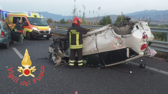 Grave incidente sulla ss 534 a Cassano all'Ionio, ferito un giovane alla guida di un suv
