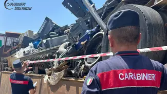 Tortora, controlli dei Carabinieri Forestali a Fiumegrande: scatta il sequestro dell’area industriale