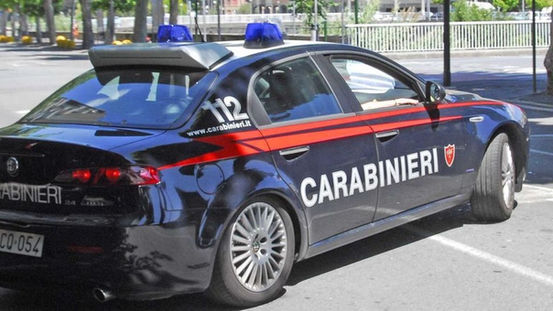 Crotone, tentata estorsione: ordinanza di divieto di avvicinamento nei confronti di tre persone
