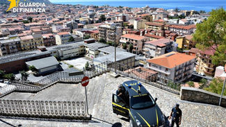 Tirreno cosentino, controlli estivi della Finanza: scoperti 28 lavoratori in nero