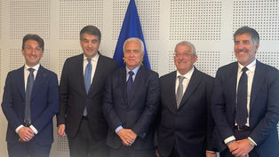La delegazione de l'Orodicalabria a Bruxelles con il Vicepresidente Raffaele Fitto e il Rettore Gianluigi Greco, Francesco Verderami, Lino Iuliano ed Ernesto Magorno