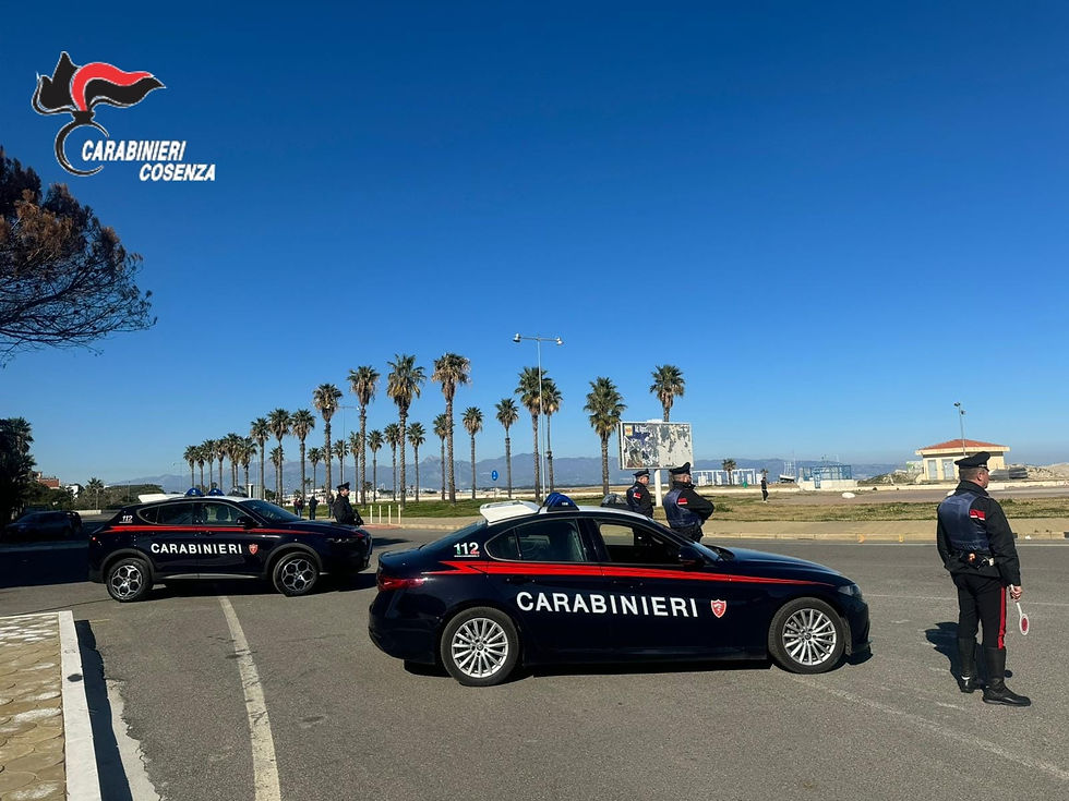 Carabinieri Corigliano Rossano durante operazione di controllo territorio Schiavonea