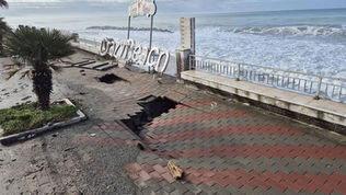 Danni mareggiata lungomare Acquappesa rione Intavolata