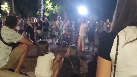 cittadini e associazioni in piazza a Praia a Mare contro gli incendi nell’Alto Tirreno cosentino
