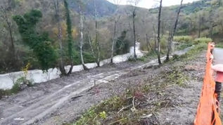 Verbicaro, ruspe in azione sul fiumeAbatemarco