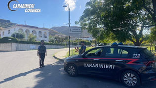 Compie una rapina in farmacia a Sangineto, inseguito e arrestato da un carabiniere in borghese