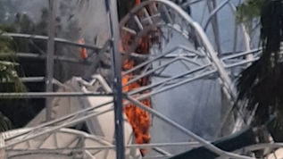 Scalea, incendio nell'area della ex piscina