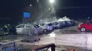 Undici mezzi carbonizzati a Sibari