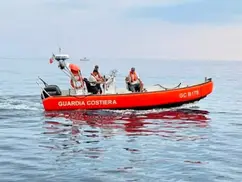 Praia a Mare, pedalò in difficoltà: Guardia Costiera salva cinque persone