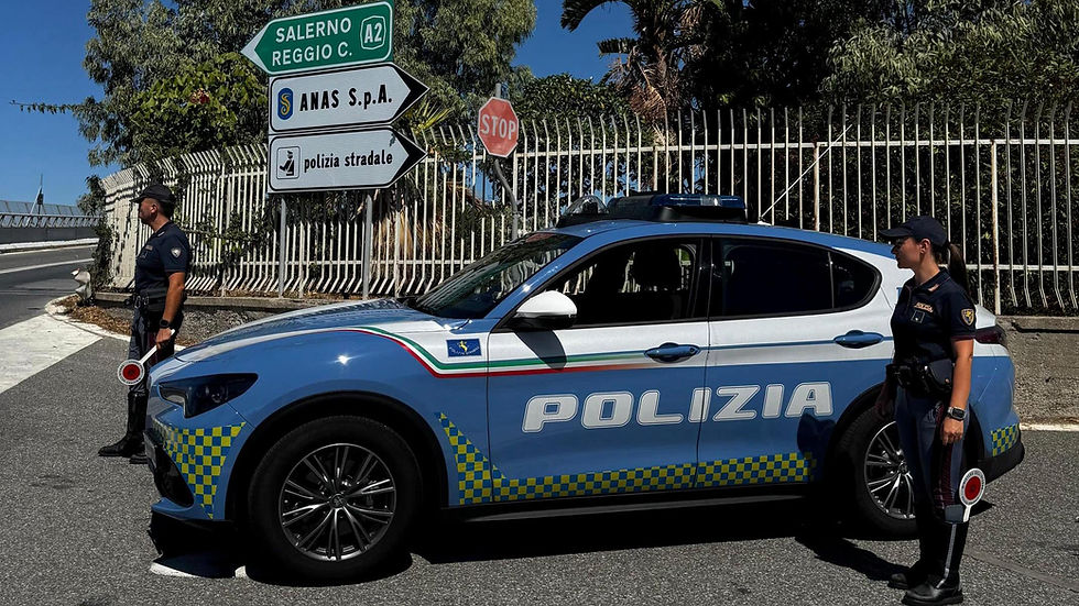A2 a Villa San Giovanni, 2,1 chili di cocaina: cosa hanno trovato nell’auto
