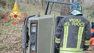 Cetraro, incidente agricolo, salvato un uomo intrappolato nel mezzo