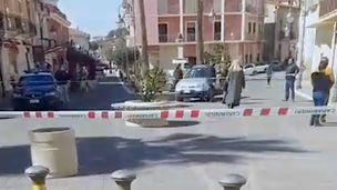 Rapina alla gioielleria "Zito", la solidarietà dei cittadini e del comune