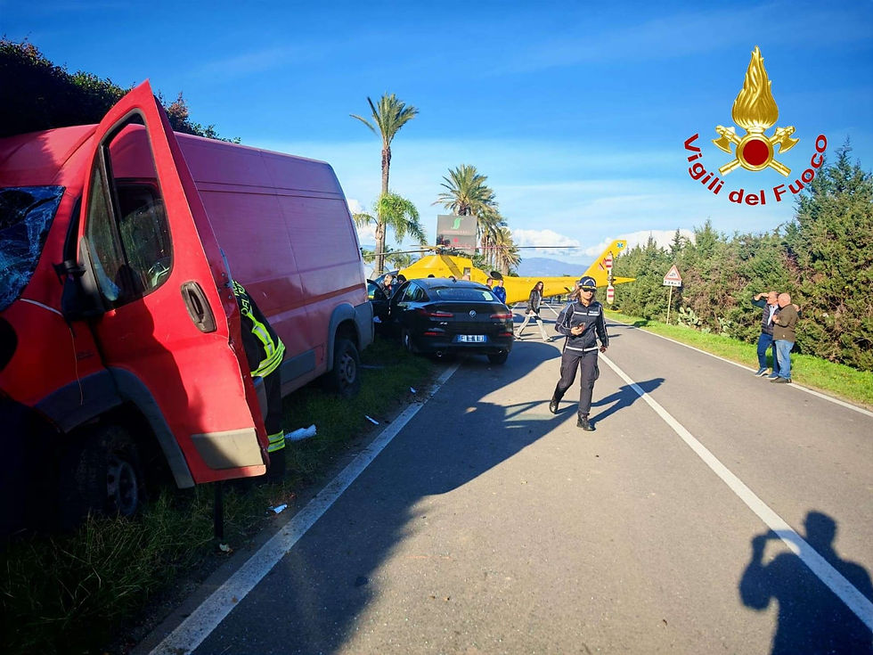 Incidente stradale SS18 Pizzo intervento Vigili del Fuoco