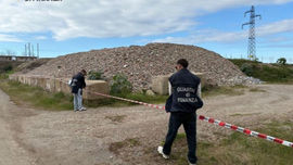 Guardia di Finanza sequestra impianto abusivo di gestione rifiuti sulla costa tirrenica