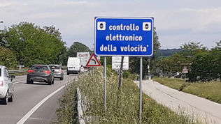 Sequestro preventivo di autovelox illegali in tutta Italia: la polizia stradale di Cosenza in azione