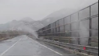 Maltempo in Calabria, l'Anas chiude la statale 18 provvisoriamente sul viadotto Canal grande