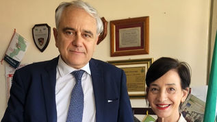 Procuratore Domenico Fiordalisi e avvocato Teresa Sposato firma protocollo La Ginestra