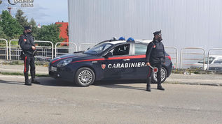 Cosenza, nelle lattine lanciate dall'auto c'era cocaina: due arresti