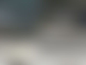  Un'automobile ribaltata e parzialmente sommersa nelle acque del torrente Sant'Agata a Reggio Calabria, durante le operazioni di salvataggio