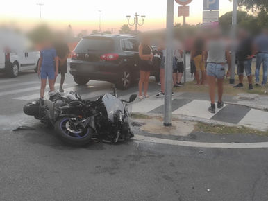 Scalea, giovane ferito nello scontro tra scooter e auto sulla Statale 18