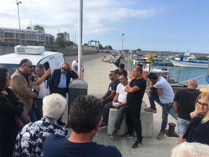 cariati, protesta, pescatori,