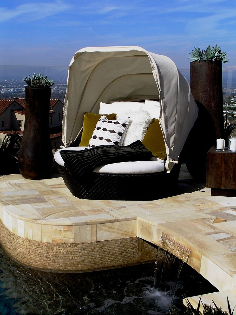 Swanky Outdoor Daybed