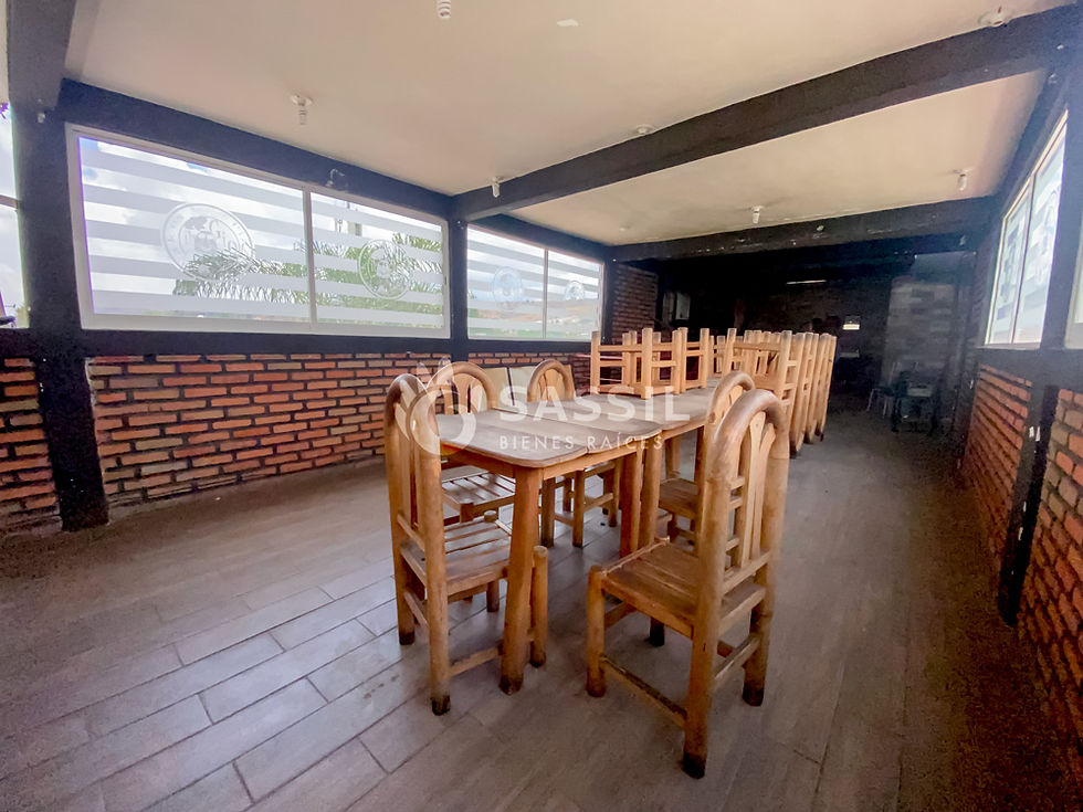 Miniatura: Restaurante aclientado y completamente equipado en Tarímbaro