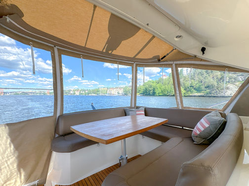 Sittbrunn Prestige 390S till Salu med båtmäklaren Opulence Yachts