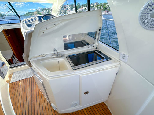 Sittbrunn Prestige 390S till Salu med båtmäklaren Opulence Yachts