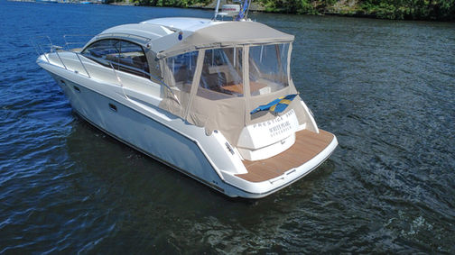 Sittbrunn Prestige 390S till Salu med båtmäklaren Opulence Yachts