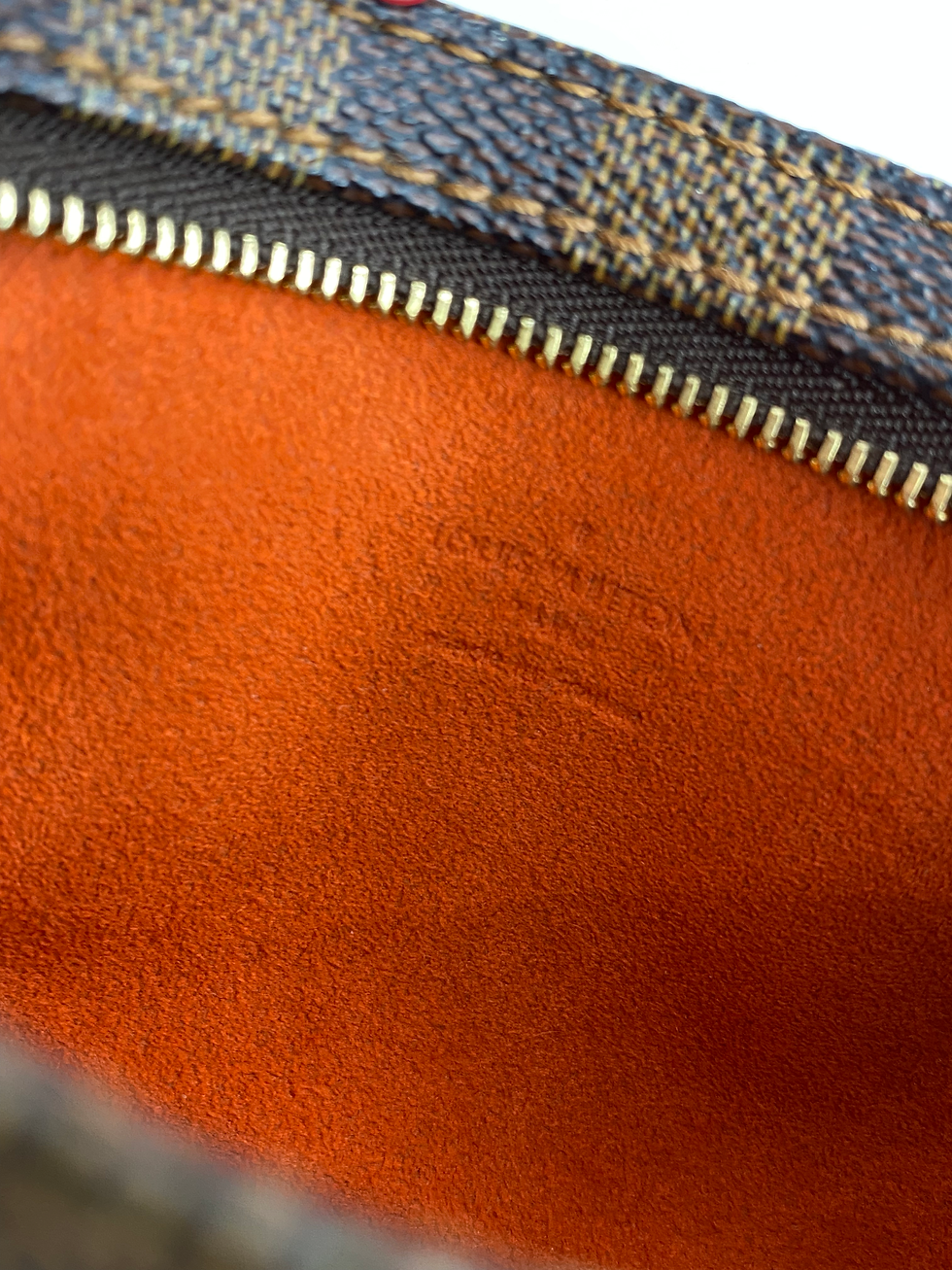 Thumbnail: Louis Vuitton Manosque