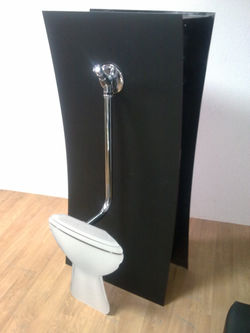 Présentoir de chasse d'eau encastrée