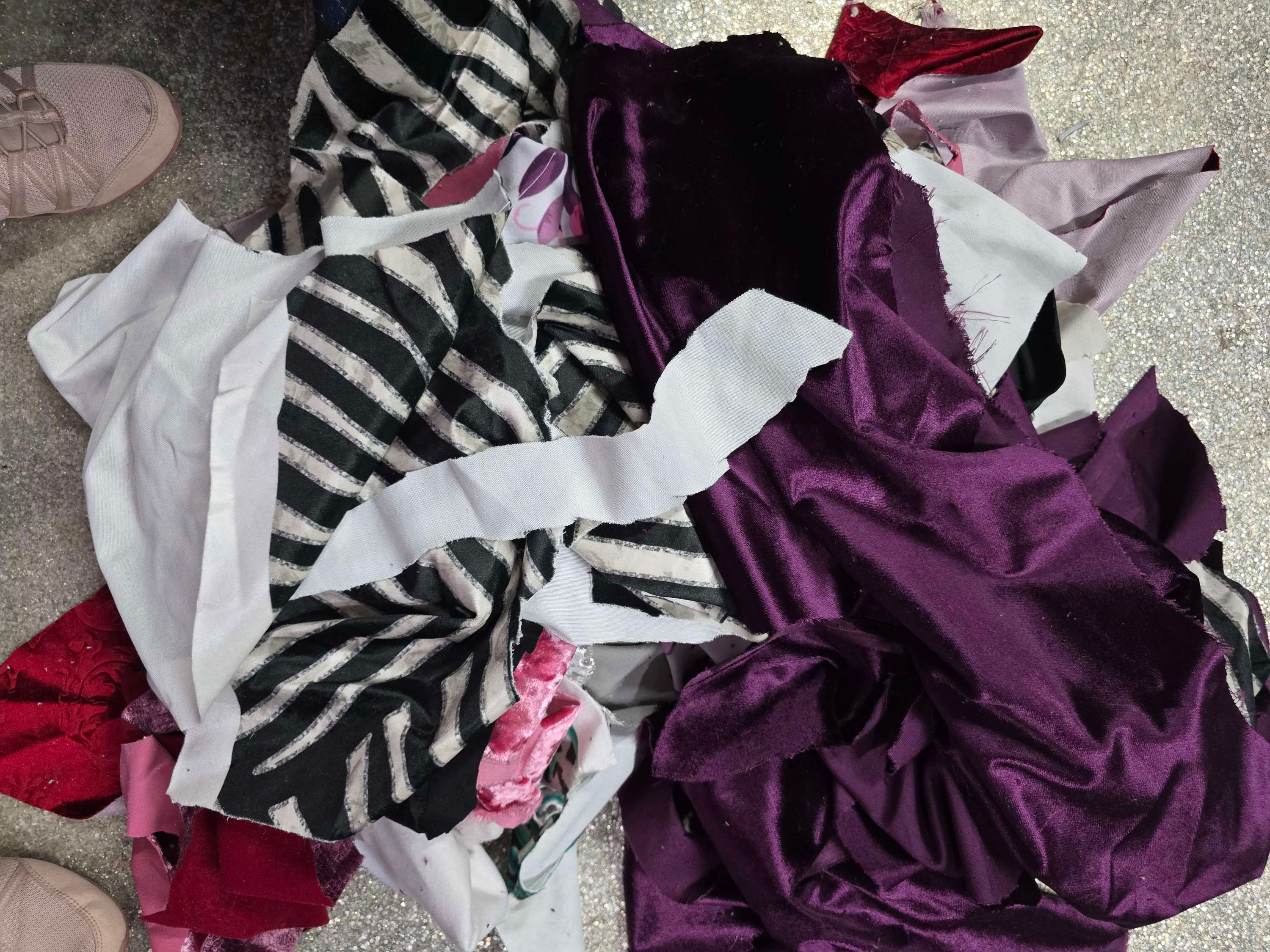 Velvet Scrap box - mixed #18