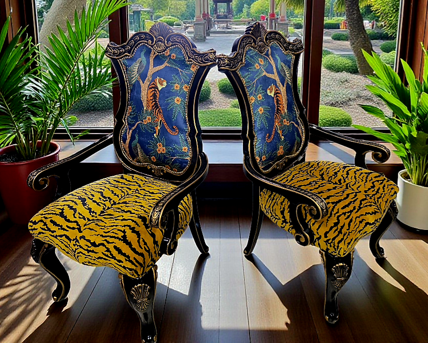 Thumbnail: Crowned & Dangerous: The Peacock Dynasty Set