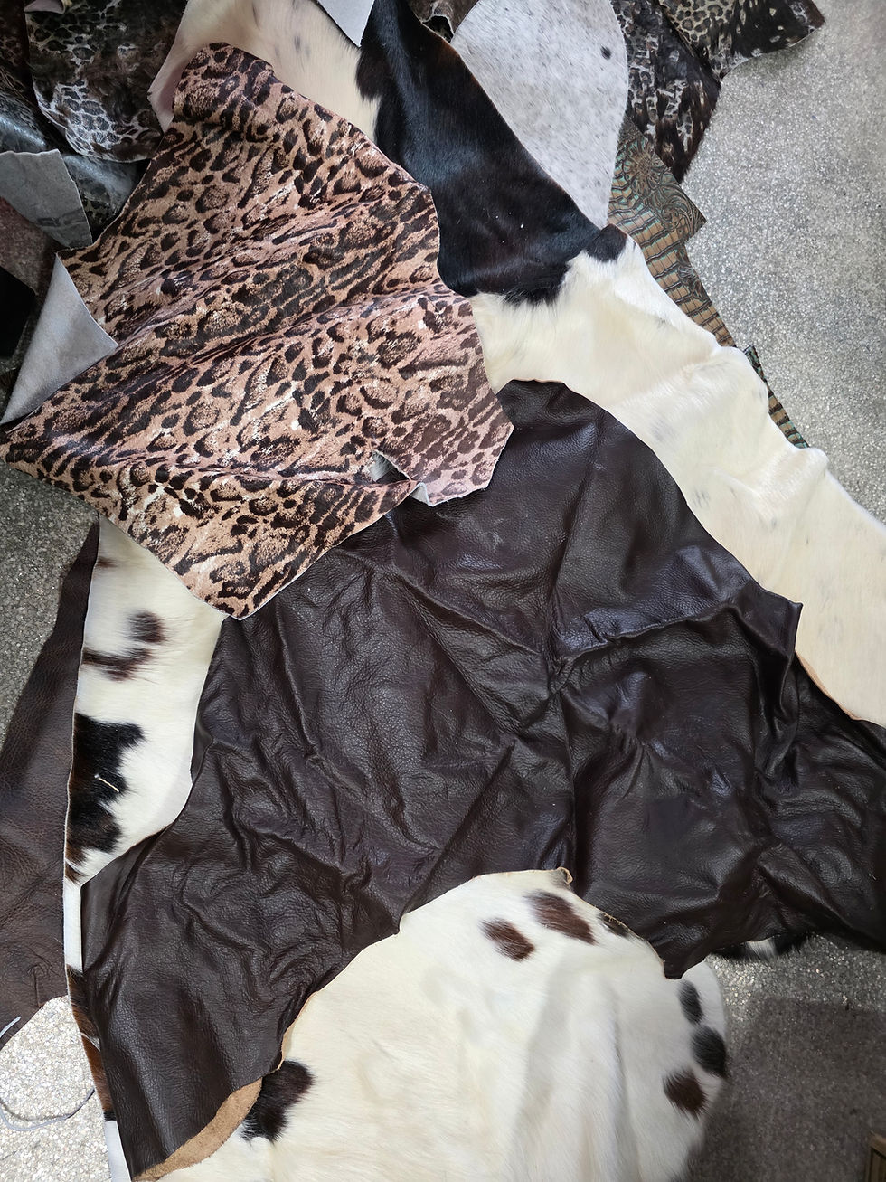Thumbnail: Leather/cowhide scrap box 50