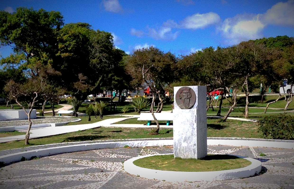 Praça das Pitangueiras (Centro Porto Seguro)