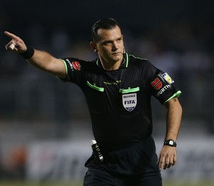 Carlos Amarilla apitará jogo de ida entre São Paulo e Cruzeiro