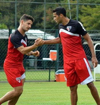 Pato elogia Centurión e se sujeita a qualquer vaga para poder jogar