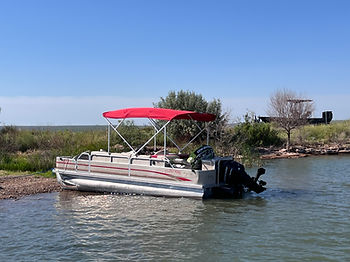 Pontoon boat rental at Utl Lake Marina