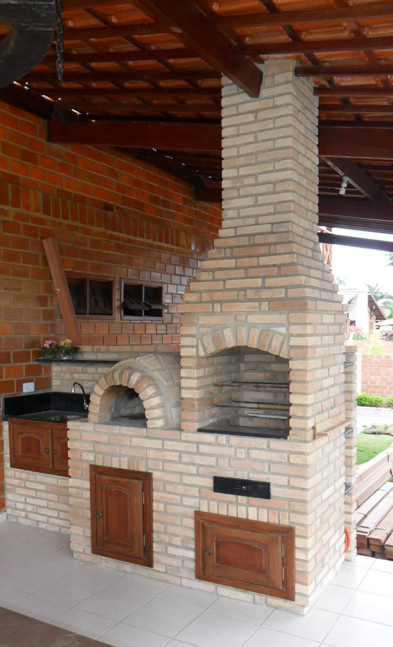 Churrasqueira, forno e balcão de pia em Cond. Mont Blanc V (foto 4)