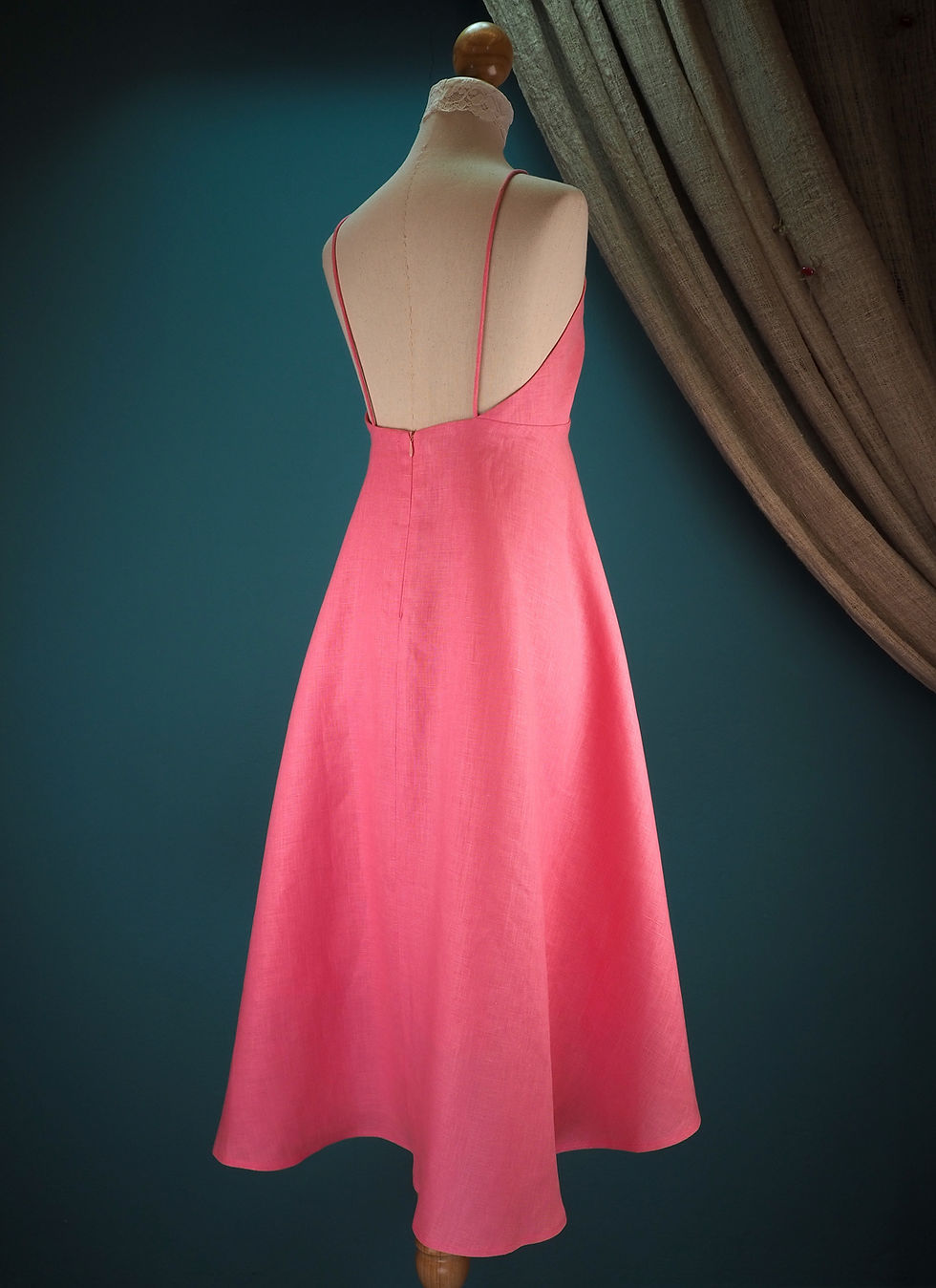 ภาพขนาดย่อ: Sundress ผ้าลินินสีชมพู