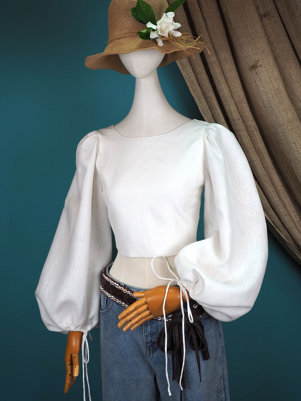 Thumbnail: Cropped Top White