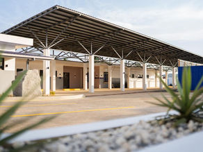 Goda nyheter: Från krigets spår till livets start – nytt mödracenter öppnat i Sierra Leone