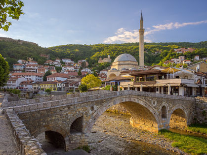 Efter 27 års minröjning: Kosovos minfält har blivit åkrar, vägar och vandringsleder