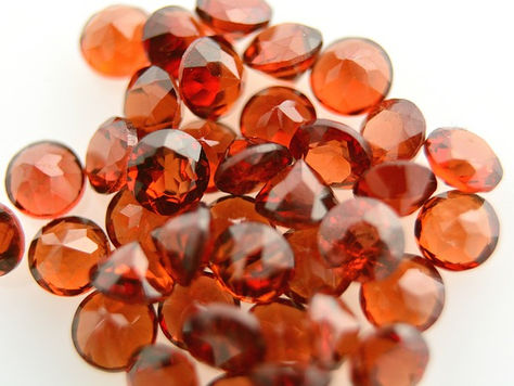 Grenat : vertus, bienfaits et signification de la pierre