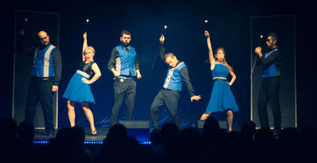 BLUE, il Musical improvvisato sbarca al Teatro Erba per sorprendere con spontaneità