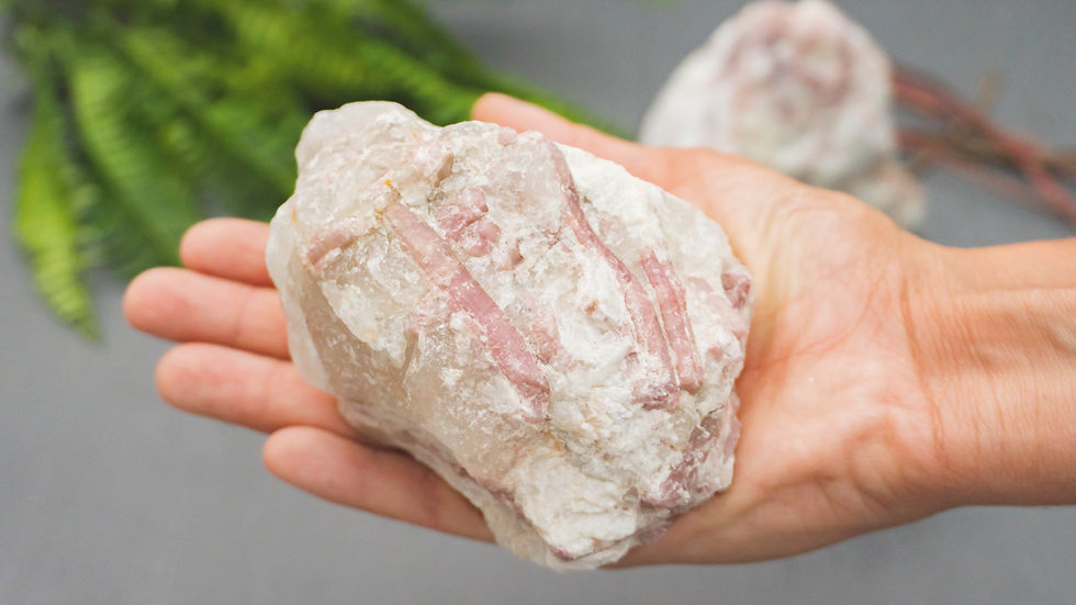 Miniature : Pink Tourmaline- Large