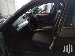 bmw-x1-2012-brown-8_9jpg