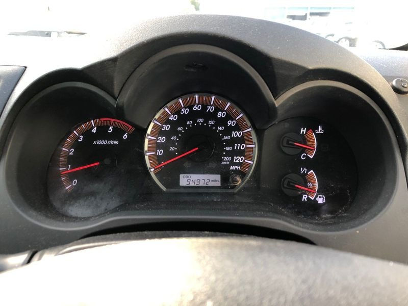 Thumbnail: TOYOTA HILUX 